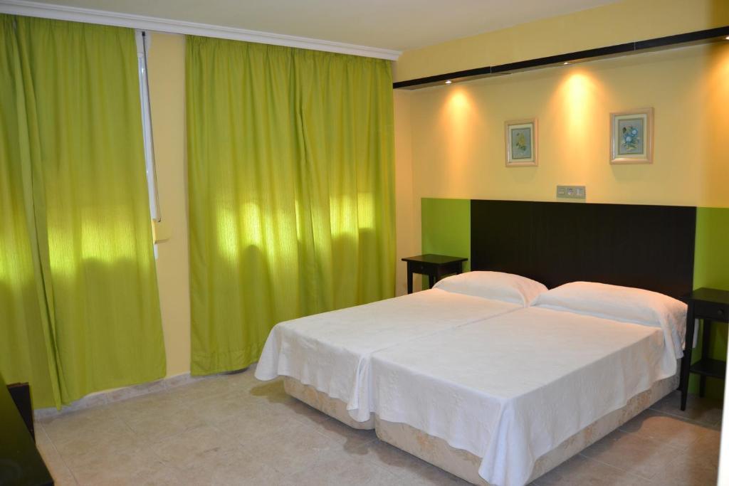 Hotel Miramar La Línea de la Concepción Quarto foto