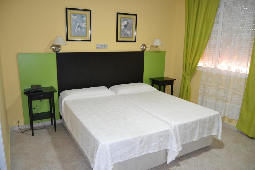 Hotel Miramar La Línea de la Concepción Quarto foto